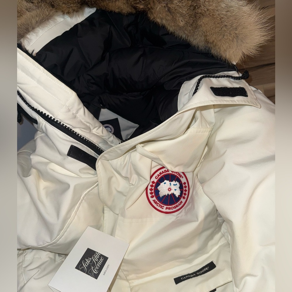 Canada Goose - Expedition Parka White with Coyote Fur